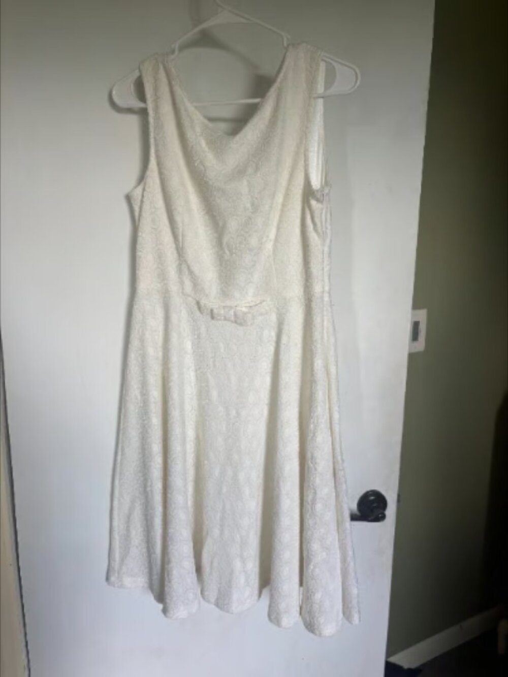 White Lace Knee-Length Dress with Bow Detail